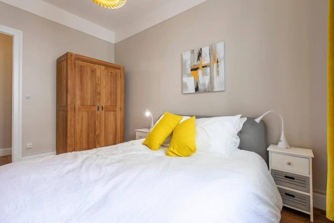 The Red Heart Of Annecy - Beautiful Apartment For 4 People Экстерьер фото